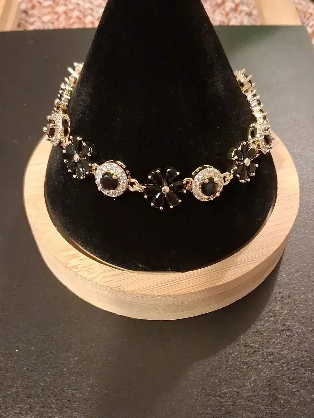 18k GF Elegant Black Stone Floral Bracelet With CZ